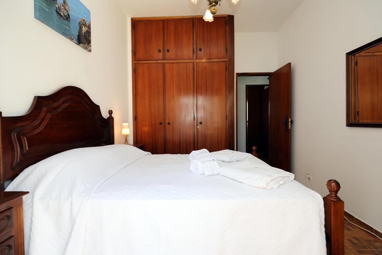 B91 - Bairro Apartment In Лагос Екстериор снимка