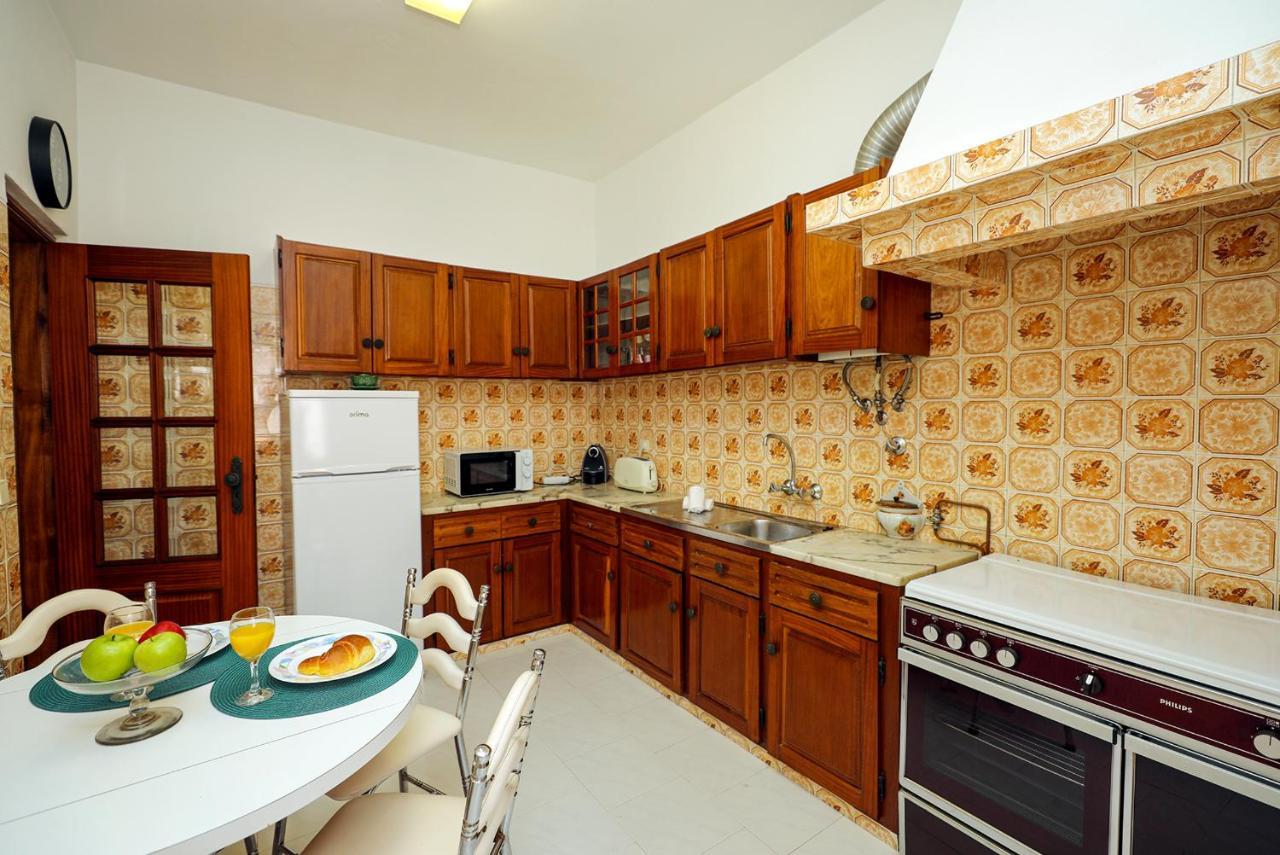 B91 - Bairro Apartment In Лагос Екстериор снимка
